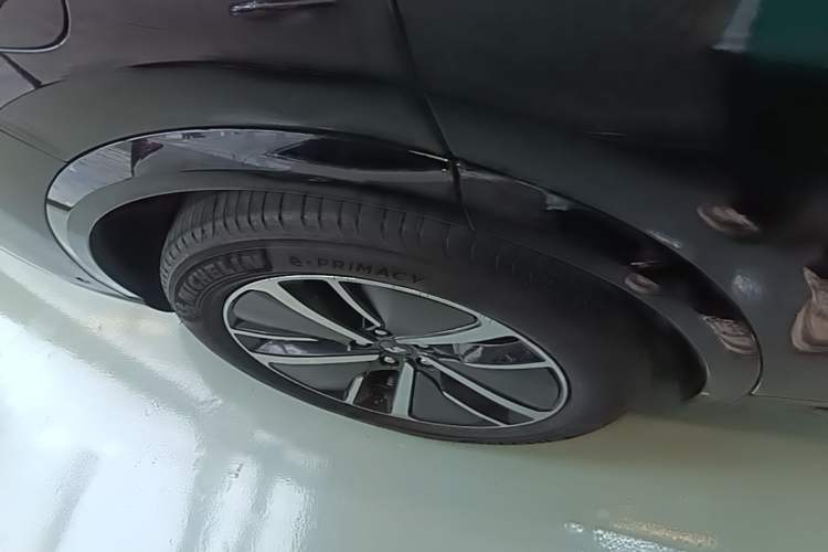 Used Li Auto L7 2024 Pro Model Right Rear Wheel Hub