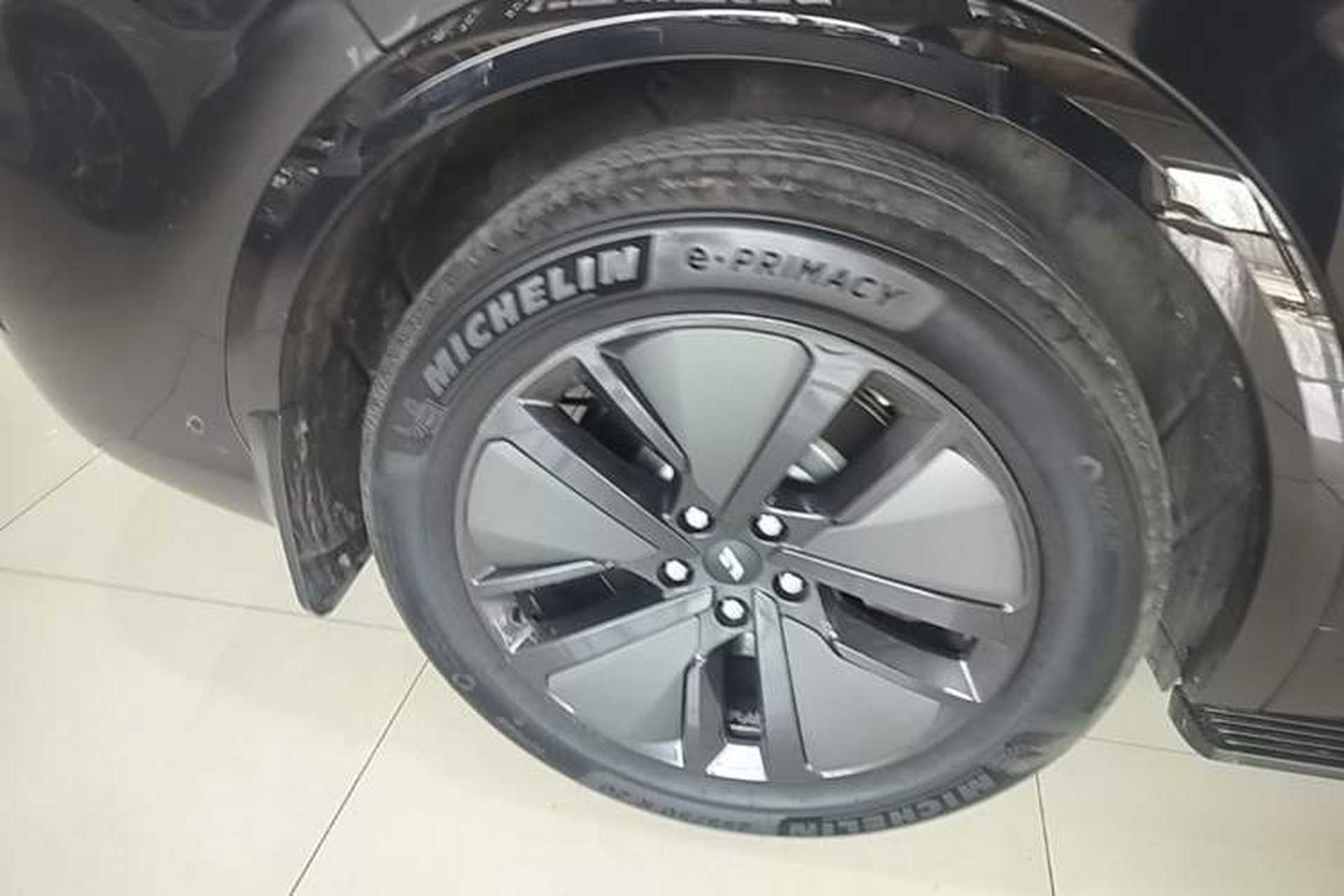 Used Li Auto L7 2024 MAX Model Right Rear Wheel Hub