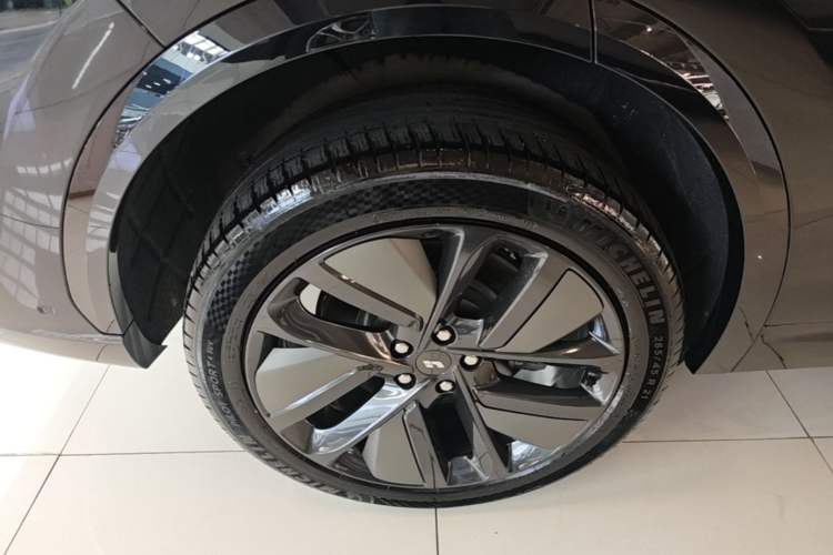 Used Li Auto L7 2024 MAX Model Right Rear Wheel Hub
