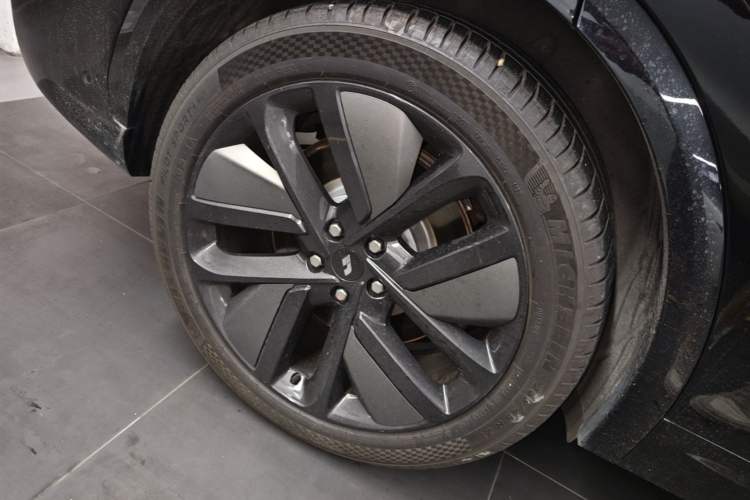 Used Li Auto L7 2024 MAX Model Right Rear Wheel Hub