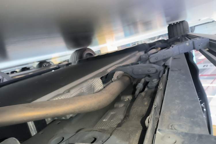 Used Li Auto L7 2024 Ultra Model Right Side Sill