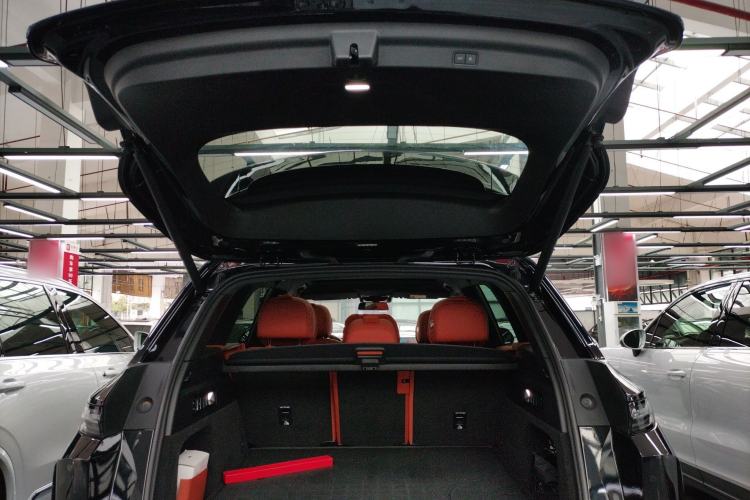 Used Li Auto L7 2024 MAX Model Trunk