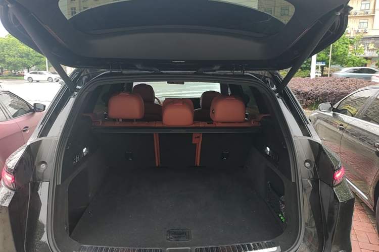 Used Li Auto L7 2024 Pro Model Trunk