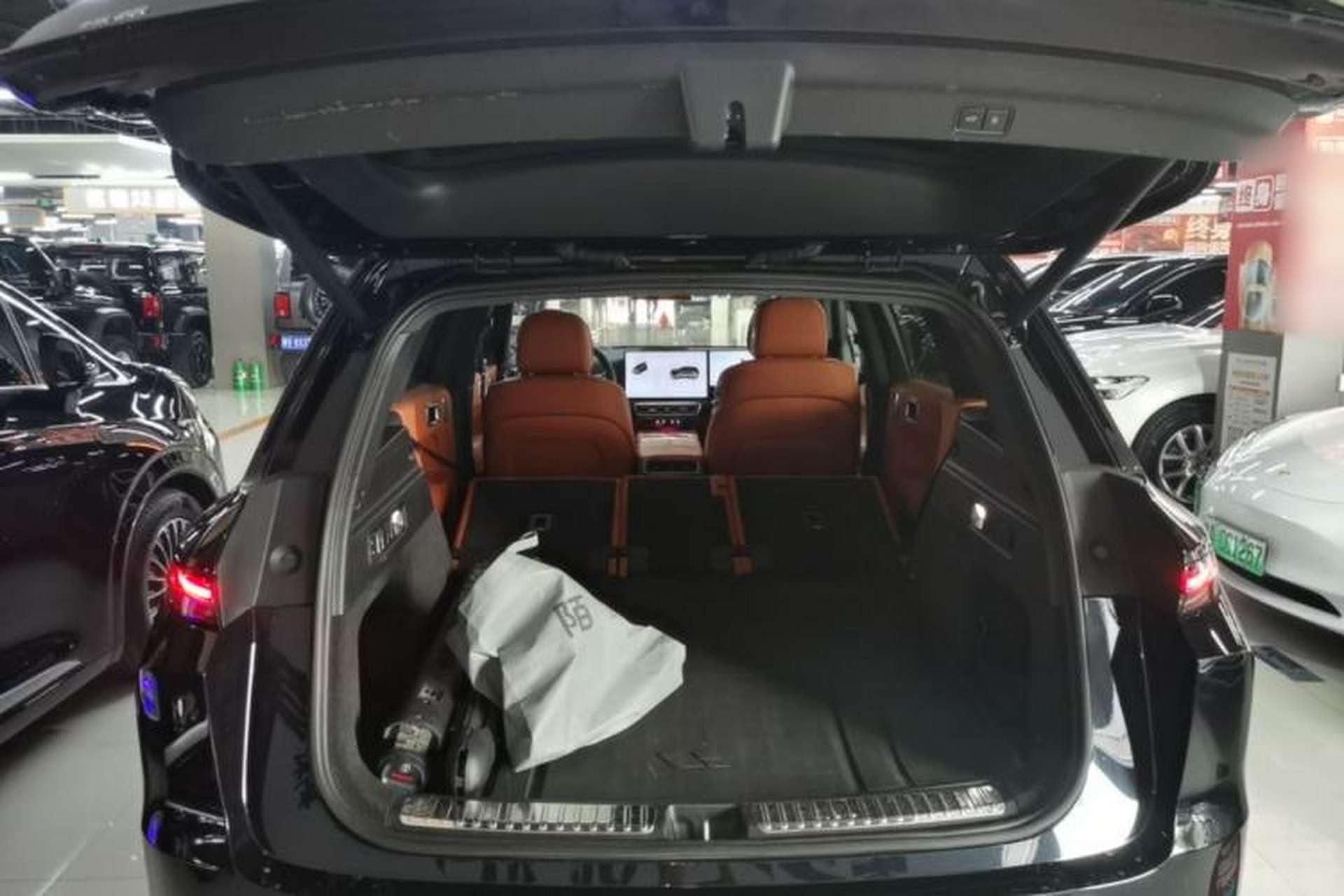 Used Li Auto L7 2024 MAX Model Trunk