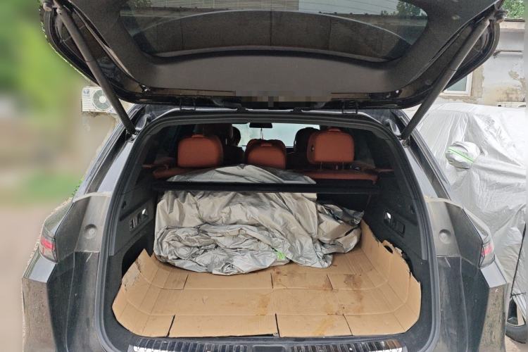 Used Li Auto L7 2024 MAX Model Trunk
