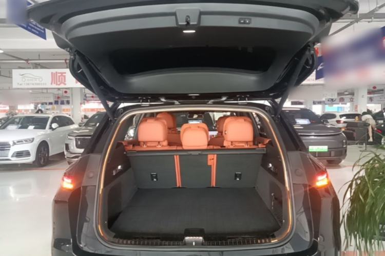 Used Li Auto L7 2024 Pro Model Trunk