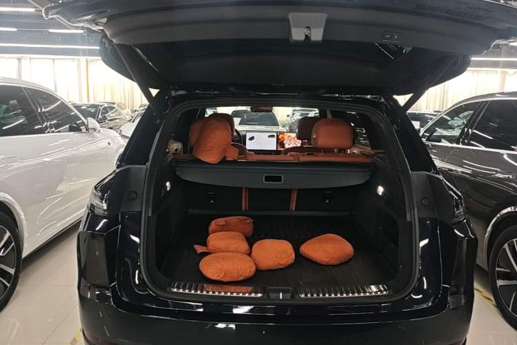 Used Li Auto L7 2024 Pro Model Trunk