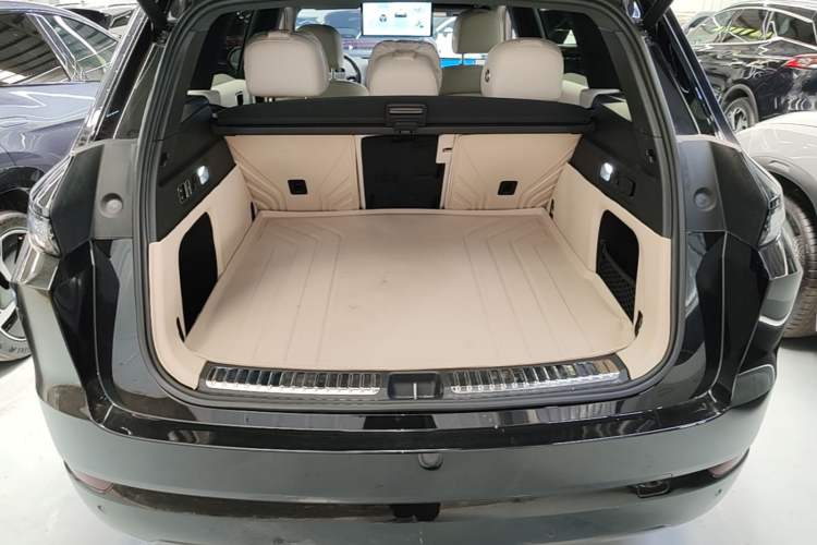 Used Li Auto L7 2024 MAX Model Trunk