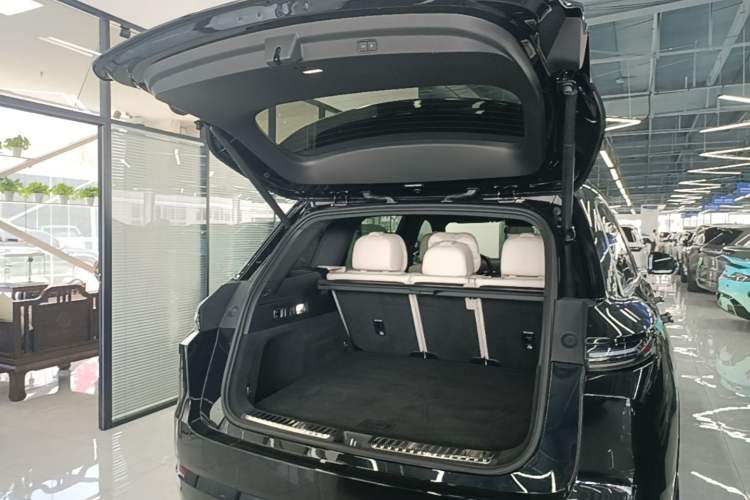 Used Li Auto L7 2024 Pro Model Trunk