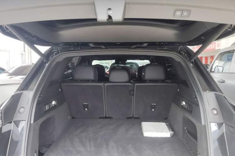 Used Li Auto L7 2024 Ultra Model Trunk