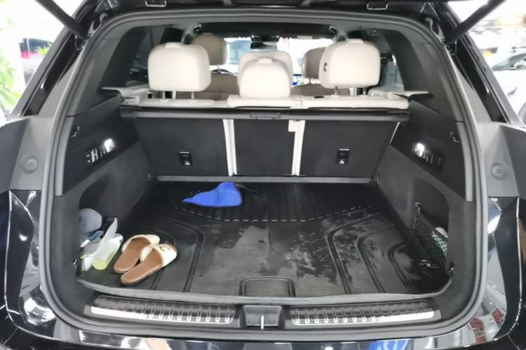 Used Li Auto L7 2024 Pro Model Trunk