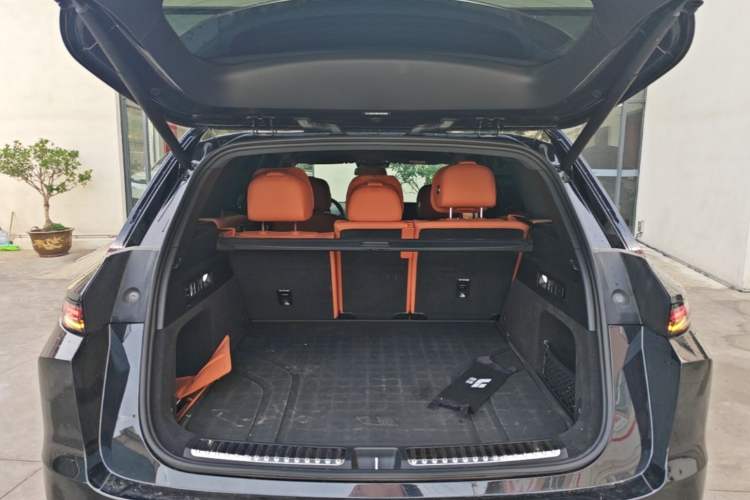 Used Li Auto L7 2024 MAX Model Trunk