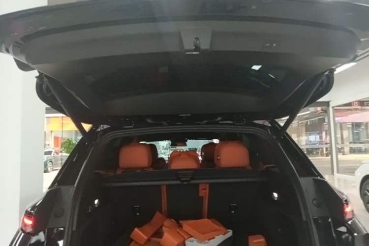 Used Li Auto L7 2024 MAX Model Trunk