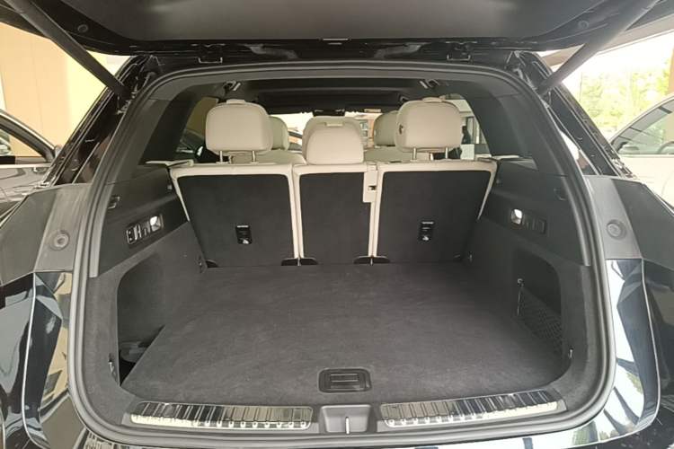Used Li Auto L7 2024 Pro Model Trunk