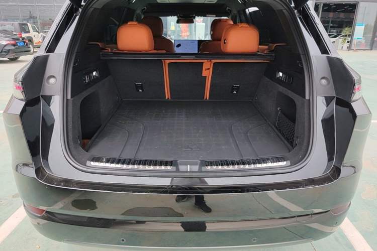 Used Li Auto L7 2024 Ultra Model Trunk