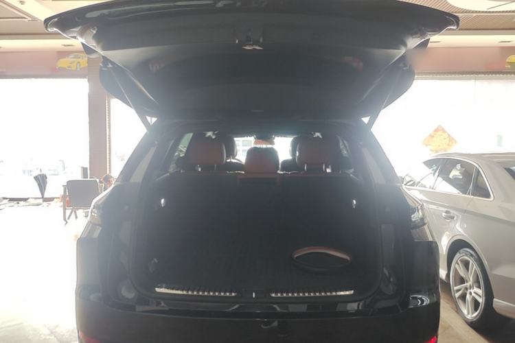 Used Li Auto L7 2024 MAX Model Trunk