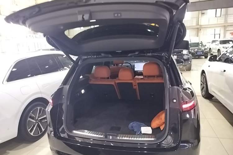 Used Li Auto L7 2024 Pro Model Trunk