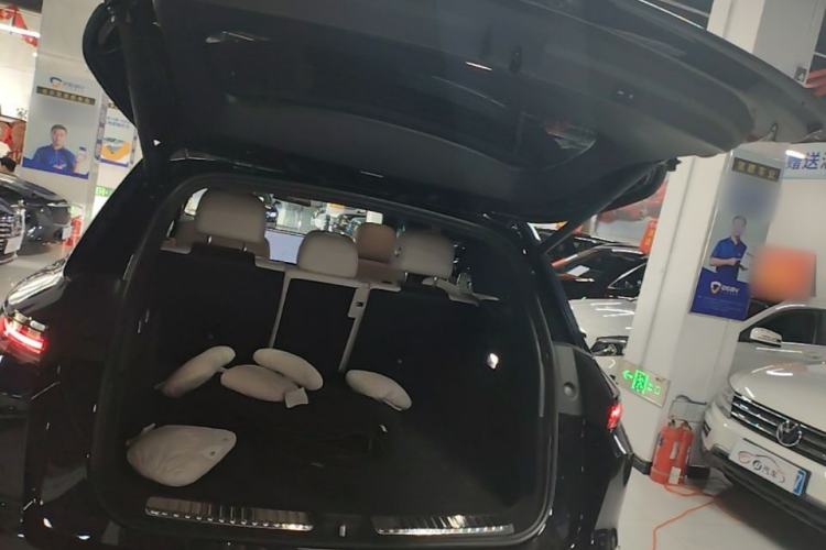 Used Li Auto L7 2024 Pro Model Trunk