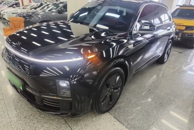Li Auto L7 2024 MAX Model с пробегом
