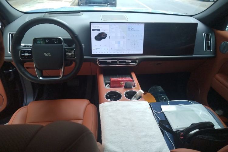Used Li Auto L7 2024 Pro Model Center Console