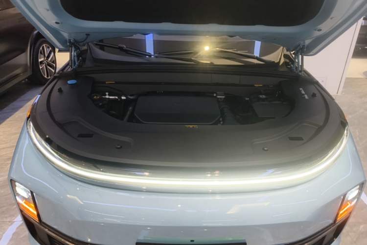 Used Li Auto L7 2024 MAX Model Engine Bay