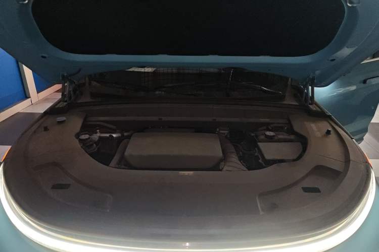Used Li Auto L7 2024 Ultra Model Engine Bay