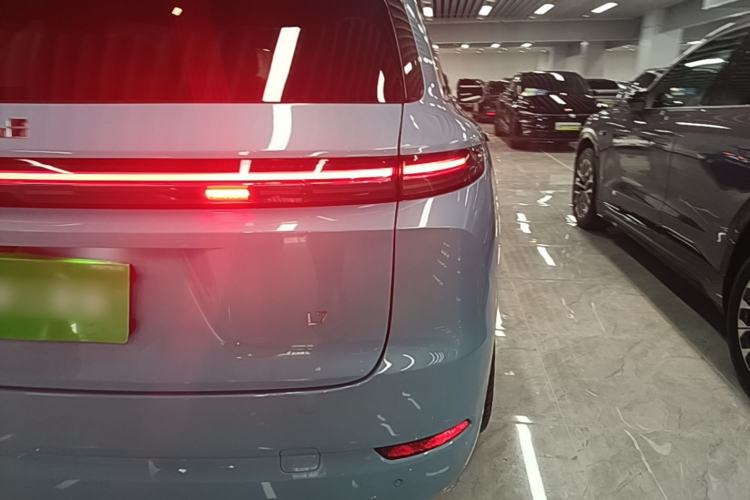 Used Li Auto L7 2024 Ultra Model Exterior 3