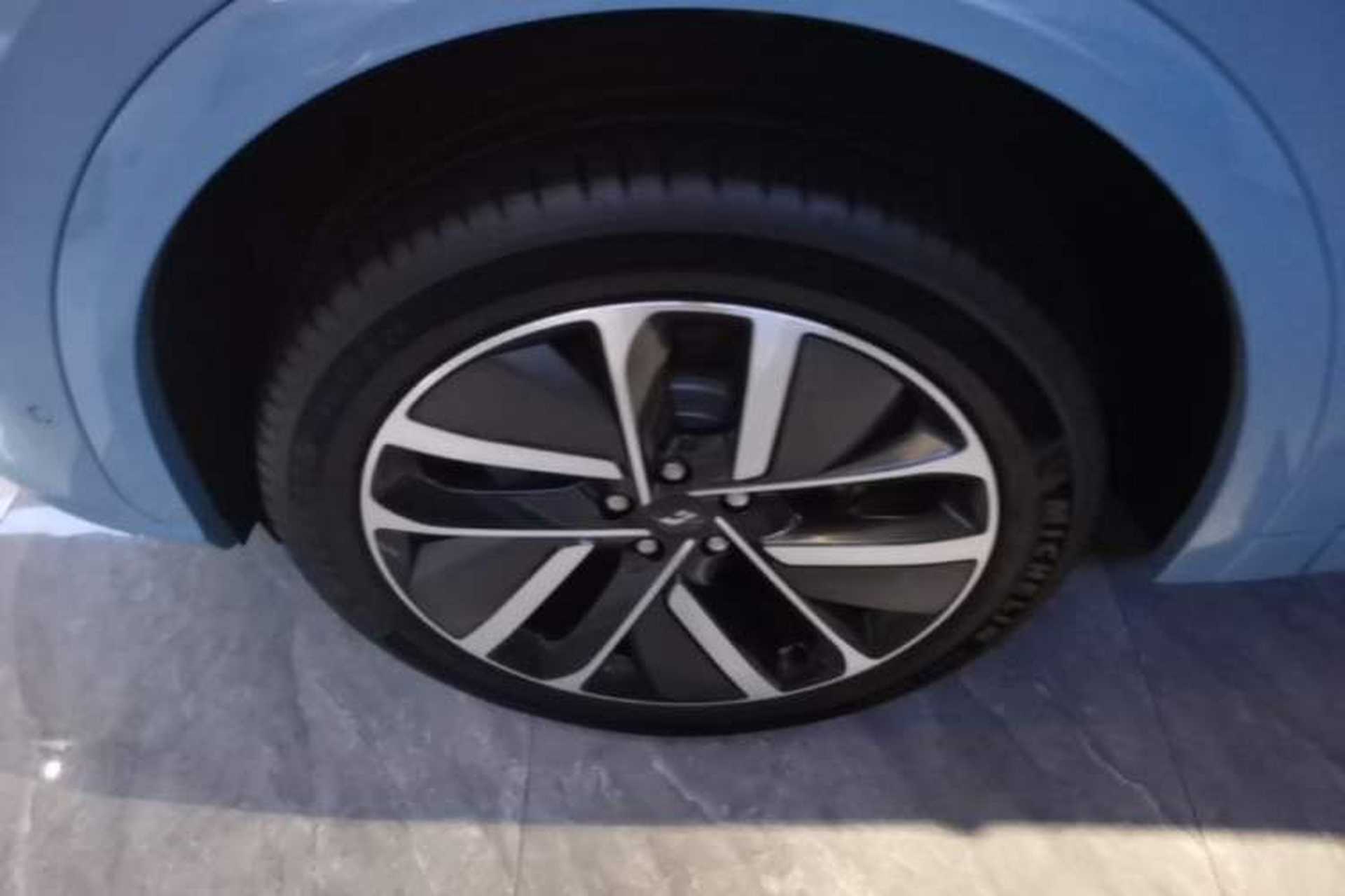 Used Li Auto L7 2024 Ultra Model Exterior 4