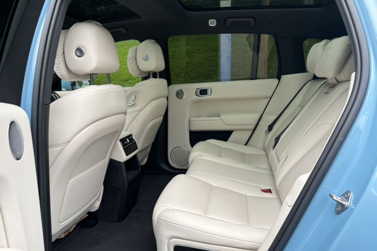 Used Li Auto L7 2024 Pro Model Interior 11