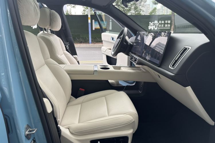 Used Li Auto L7 2024 Pro Model Interior 3