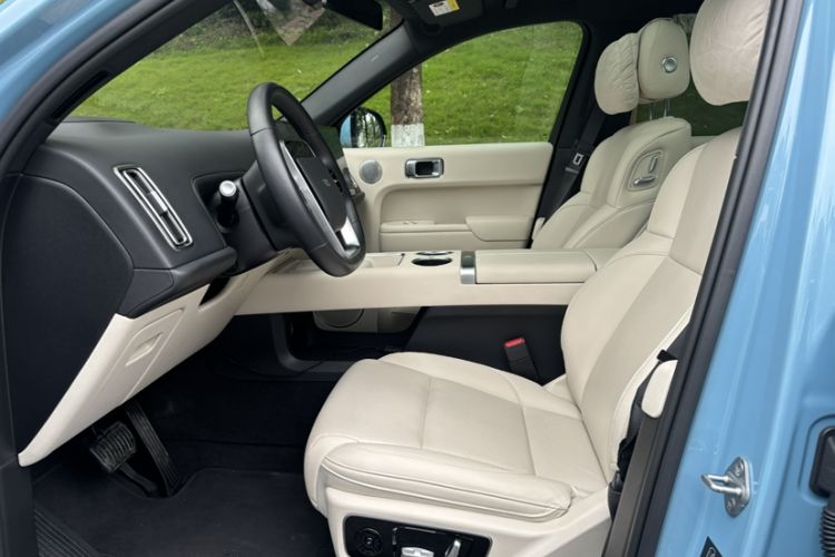 Used Li Auto L7 2024 Pro Model Interior 4