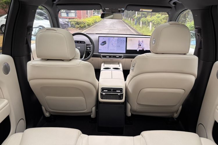 Used Li Auto L7 2024 MAX Model Interior 5