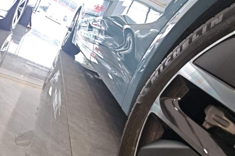 Used Li Auto L7 2024 Ultra Model Left Side Sill