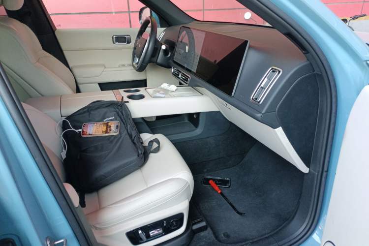 Used Li Auto L7 2024 Ultra Model Right Front Seat