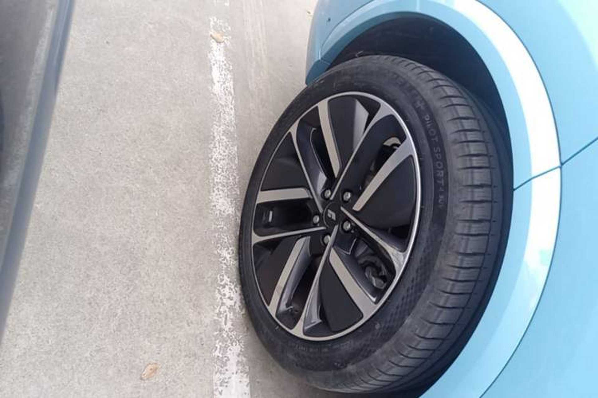 Used Li Auto L7 2024 Ultra Model Right Rear Wheel Hub