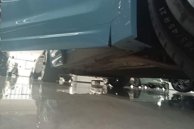 Used Li Auto L7 2024 Ultra Model Right Side Sill