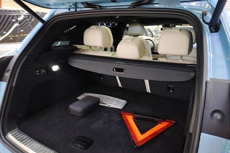 Used Li Auto L7 2024 Pro Model Trunk