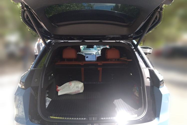Used Li Auto L7 2024 Pro Model Trunk