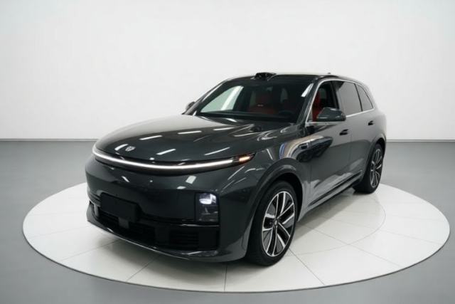 Li Auto L7 2024 MAX Model с пробегом