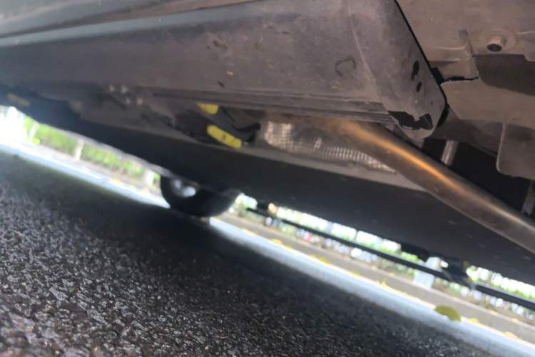 Used Li Auto L7 2024 Ultra Model Chassis Front Right