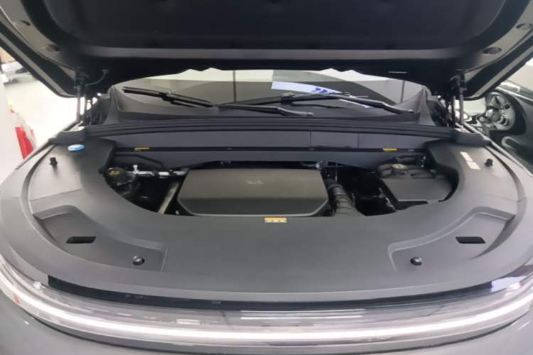 Used Li Auto L7 2024 Pro Model Engine Bay
