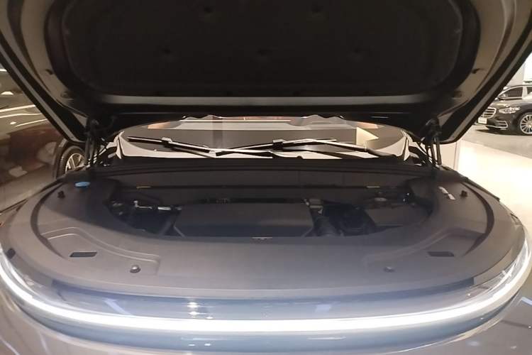 Used Li Auto L7 2024 MAX Model Engine Bay