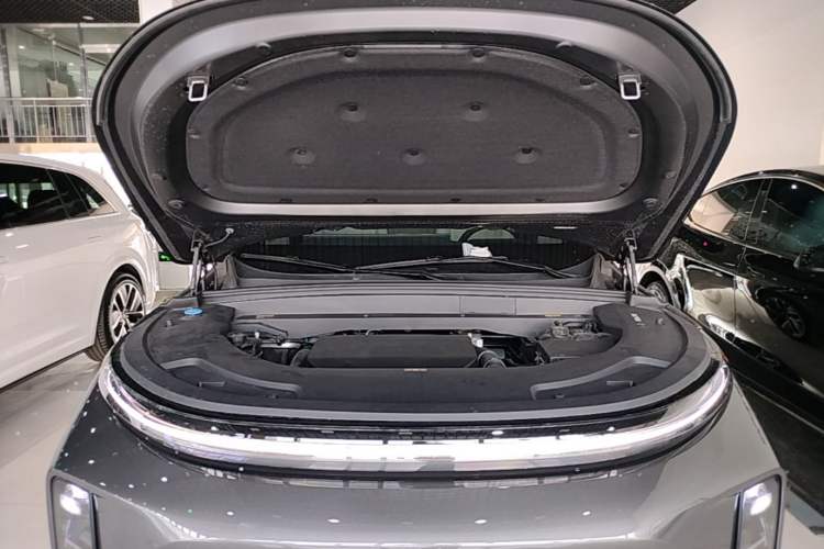 Used Li Auto L7 2024 Pro Model Engine Bay