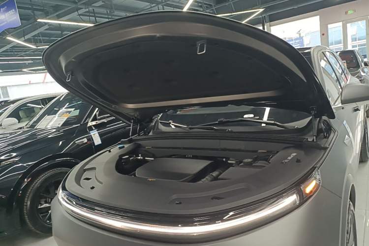Used Li Auto L7 2024 MAX Model Engine Bay