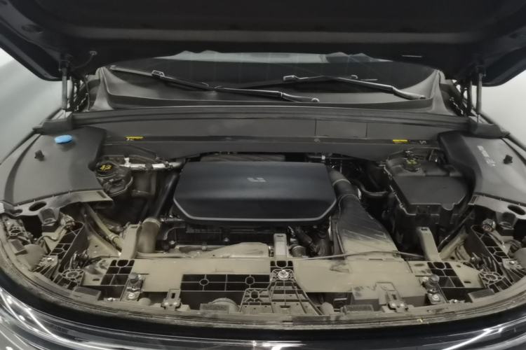 Used Li Auto L7 2024 Pro Model Engine Bay
