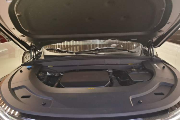 Used Li Auto L7 2024 Ultra Model Engine Bay
