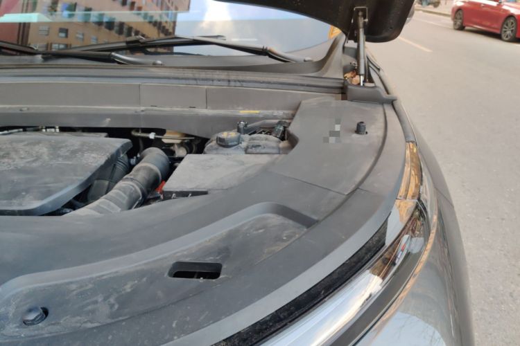 Used Li Auto L7 2024 MAX Model Engine Bay Left