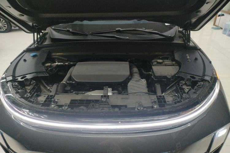 Used Li Auto L7 2024 Pro Model Engine Bay
