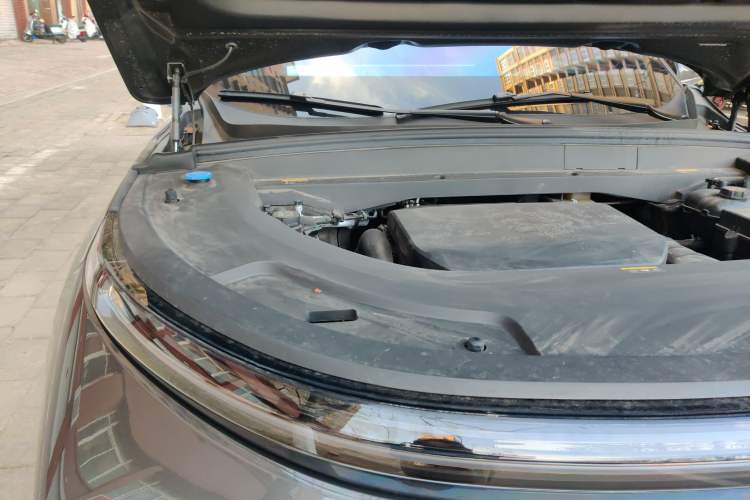 Used Li Auto L7 2024 MAX Model Engine Bay Right