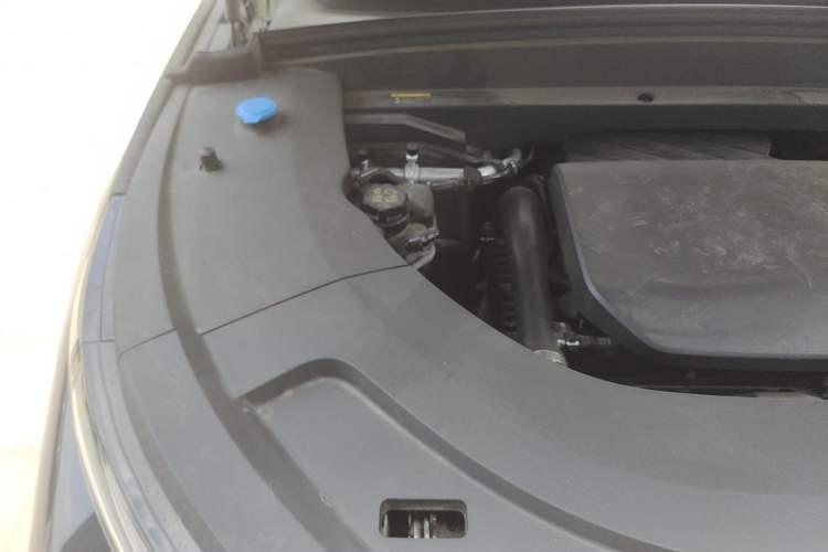 Used Li Auto L7 2024 Ultra Model Engine Bay Right